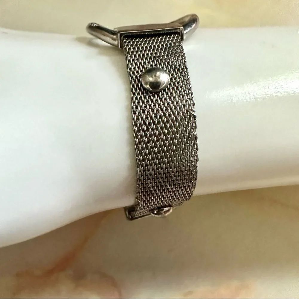 Guess silver tone bracelet - Picture 3 of 8